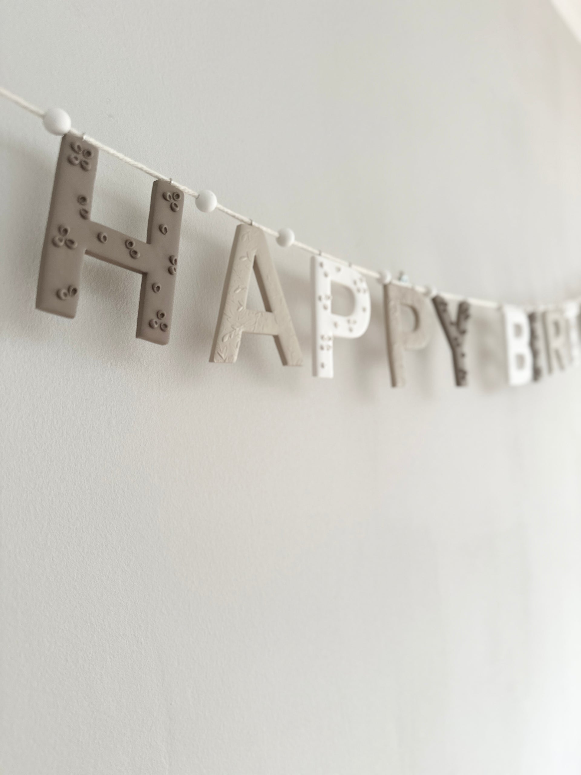Happy Birthday Girlande - Nude